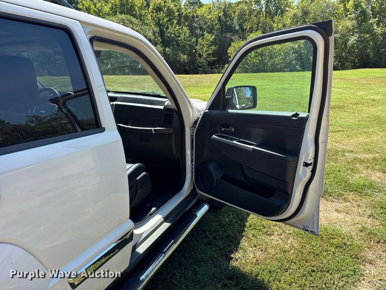image for item ER3283 2009 Jeep Liberty Limited SUV