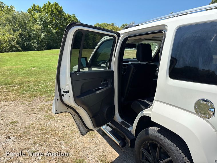 image for item ER3283 2009 Jeep Liberty Limited SUV