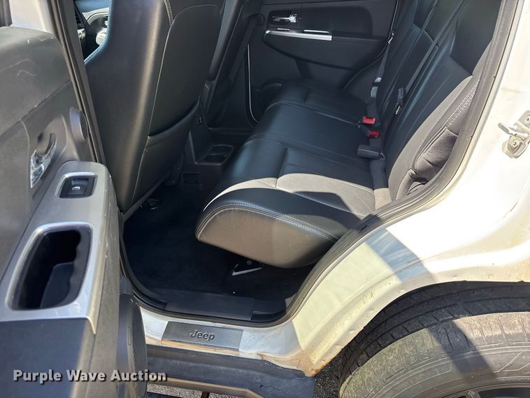 image for item ER3283 2009 Jeep Liberty Limited SUV