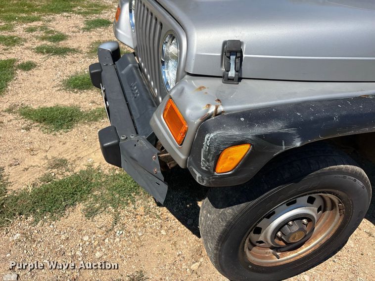 image for item ER3285 2001 Jeep Wrangler TJ SUV