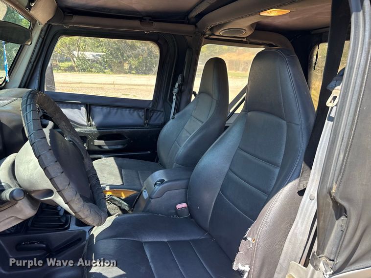 image for item ER3285 2001 Jeep Wrangler TJ SUV