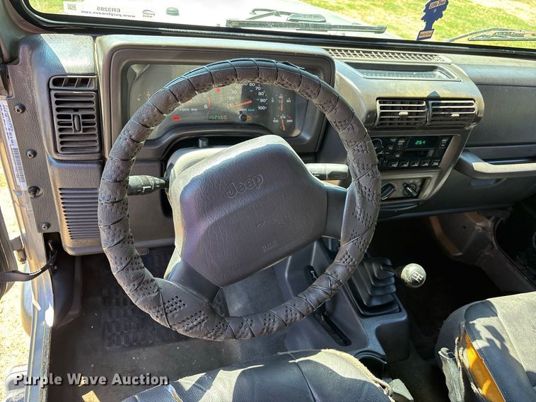 image for item ER3285 2001 Jeep Wrangler TJ SUV