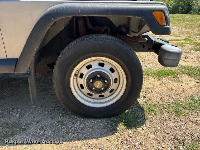 image for item ER3285 2001 Jeep Wrangler TJ SUV