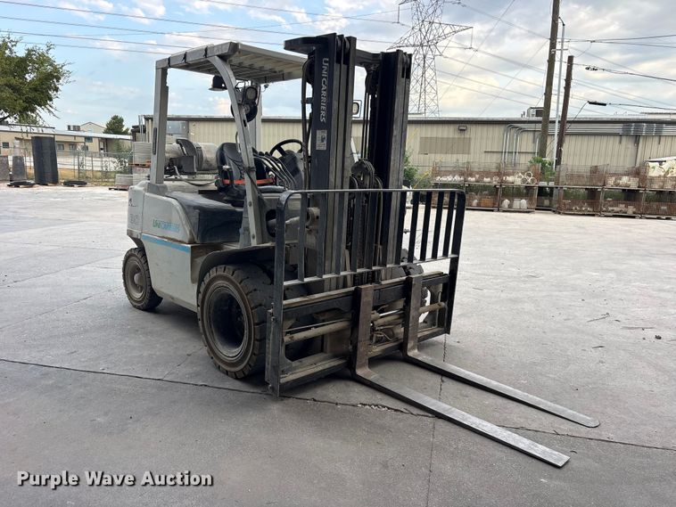 image for item ES8097 2016 UniCarriers PF80YLP forklift