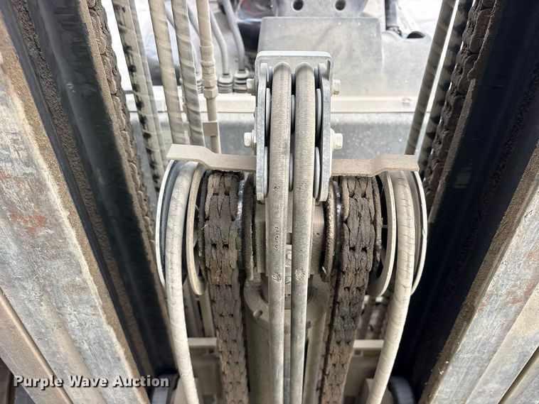 image for item ES8097 2016 UniCarriers PF80YLP forklift