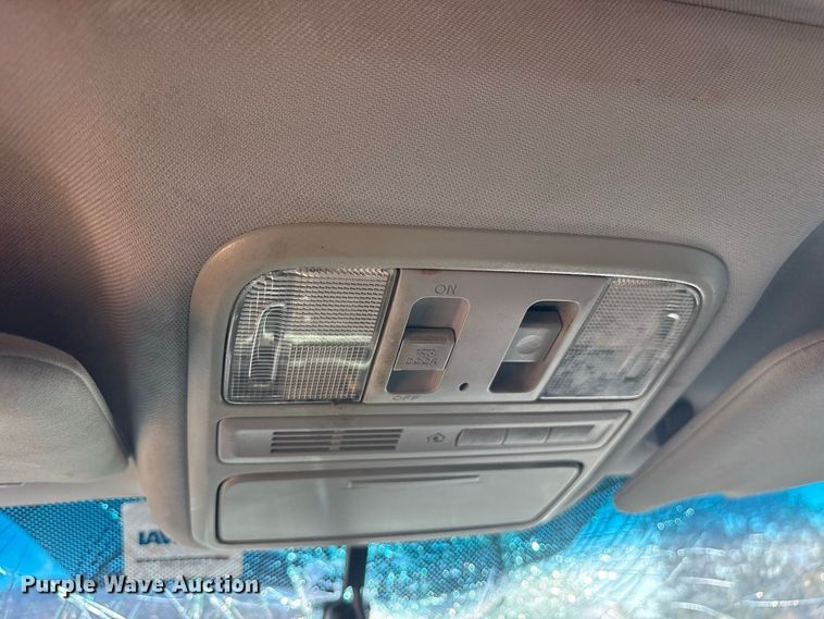 image for item ES8112 2011 Honda Pilot SUV