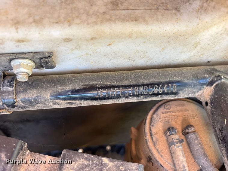 image for item ES8113 2021 Kawasaki KAF400J utility vehicle