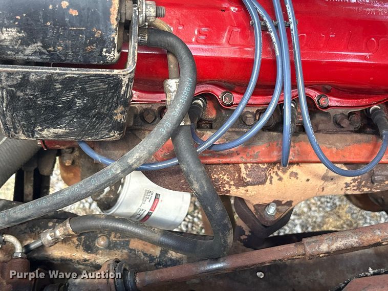 image for item ES8115 1972 International 1110 pickup truck