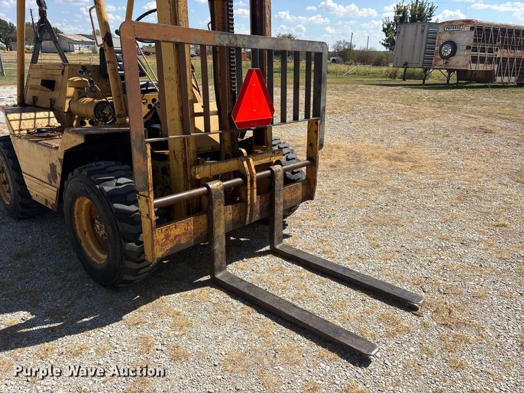 image for item ES8116 Champ HC40ZZ forklift