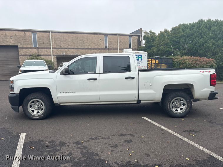 image for item ET8669 2016 Chevrolet Silverado 1500 Crew Cab pickup truck