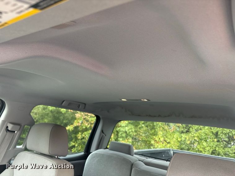 image for item ET8669 2016 Chevrolet Silverado 1500 Crew Cab pickup truck