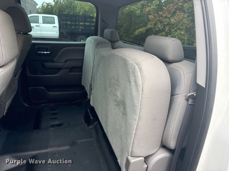 image for item ET8669 2016 Chevrolet Silverado 1500 Crew Cab pickup truck