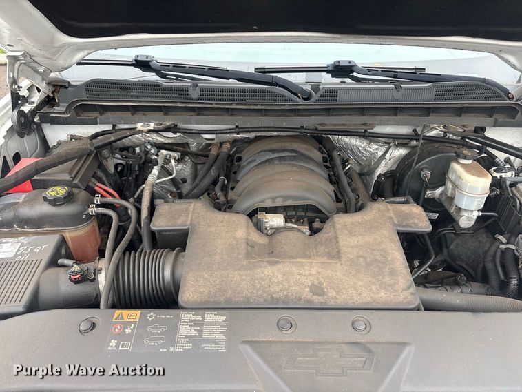 image for item ET8669 2016 Chevrolet Silverado 1500 Crew Cab pickup truck