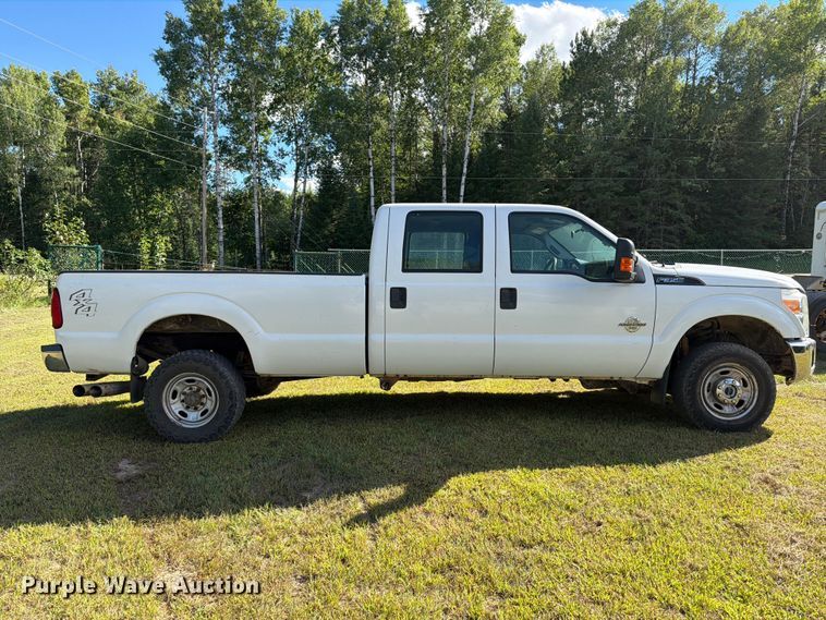 image for item EU0893 2012 Ford F350 Super Duty Crew Cab pickup truck