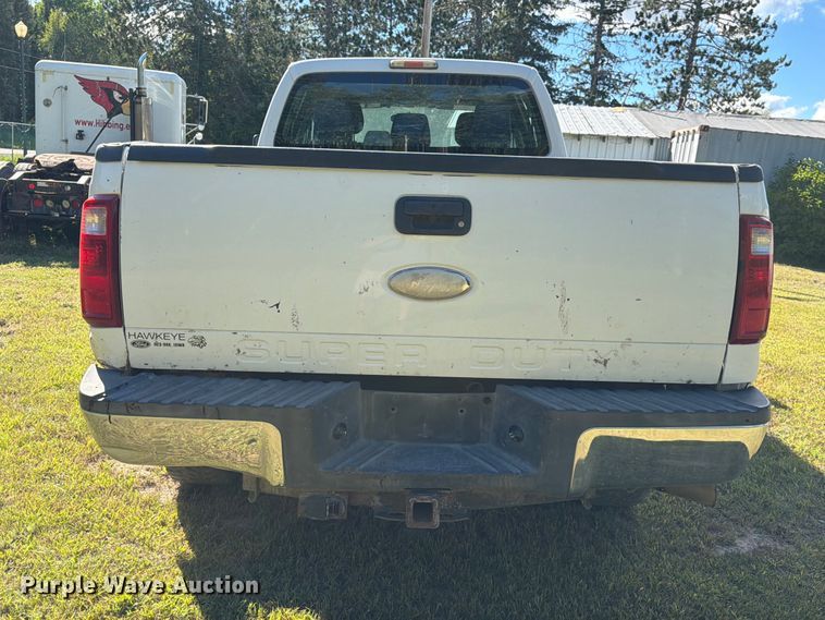 image for item EU0893 2012 Ford F350 Super Duty Crew Cab pickup truck