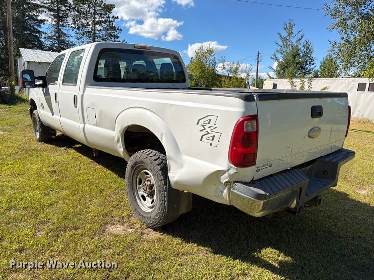 image for item EU0893 2012 Ford F350 Super Duty Crew Cab pickup truck