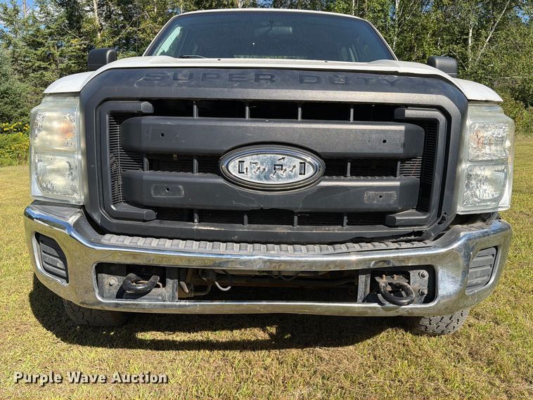 image for item EU0893 2012 Ford F350 Super Duty Crew Cab pickup truck