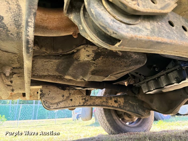 image for item EU0893 2012 Ford F350 Super Duty Crew Cab pickup truck