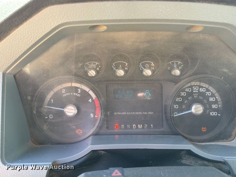 image for item EU0893 2012 Ford F350 Super Duty Crew Cab pickup truck
