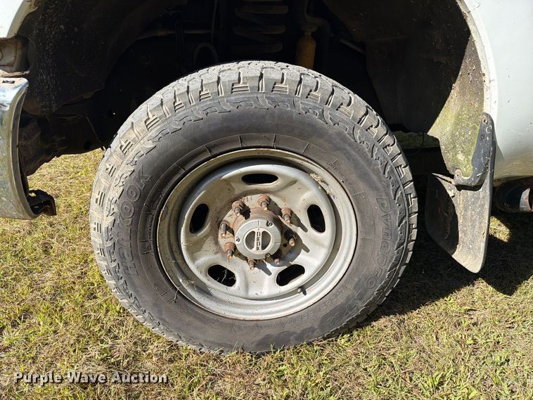 image for item EU0893 2012 Ford F350 Super Duty Crew Cab pickup truck