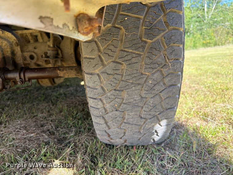 image for item EU0893 2012 Ford F350 Super Duty Crew Cab pickup truck