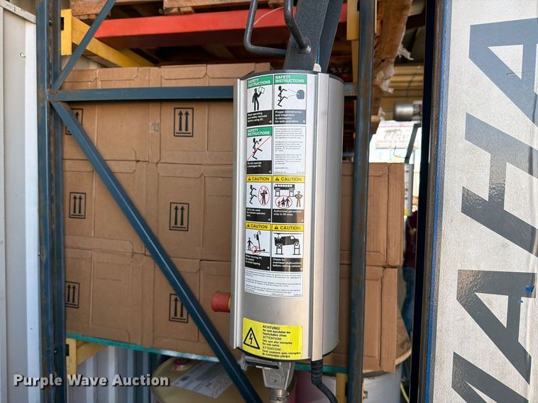 image for item EU5896 2007 Maha MCL 16 four post lift