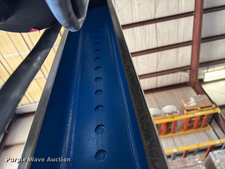 image for item EU5896 2007 Maha MCL 16 four post lift