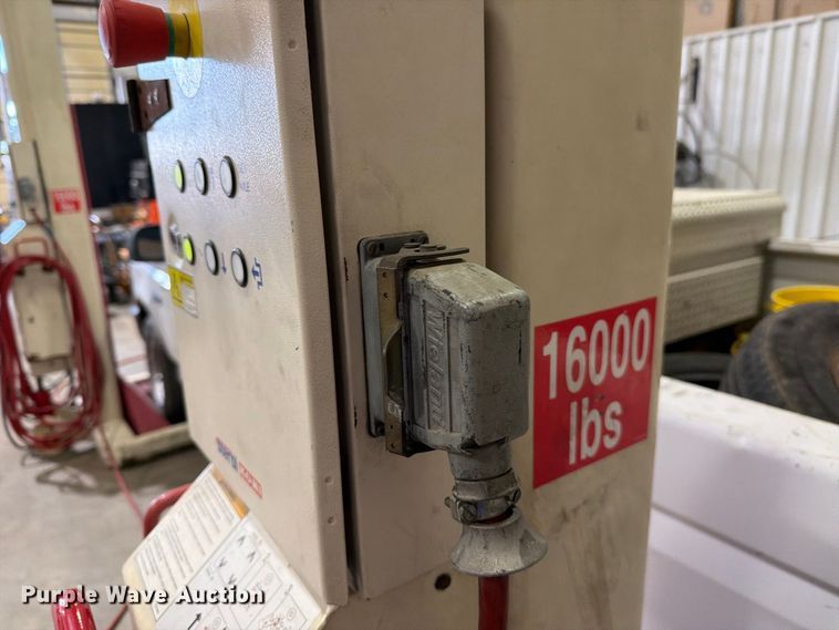 image for item EU5897 2003 Sterile Komi ST-1072 four post lift