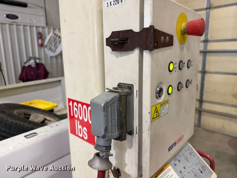 image for item EU5897 2003 Sterile Komi ST-1072 four post lift
