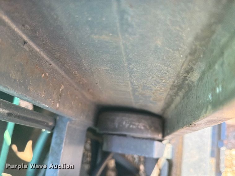 image for item EU5900 1999 Mitsubishi FG25 forklift