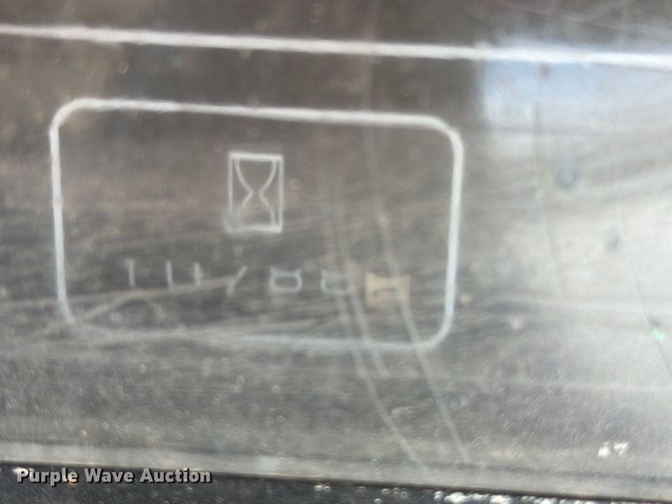 image for item EU5900 1999 Mitsubishi FG25 forklift