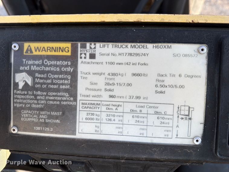 image for item EU5902 2001 Hyster H60XM forklift