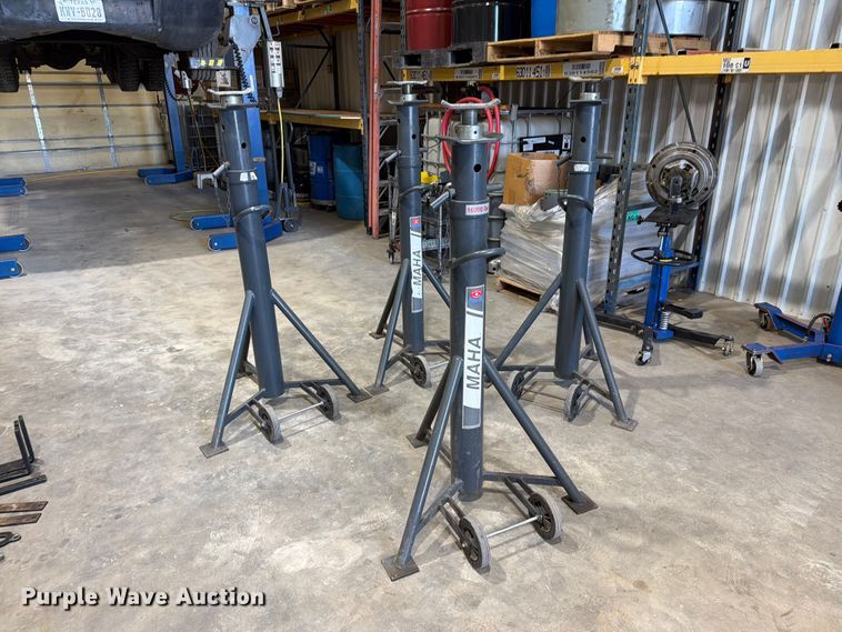 image for item EU5903 (4) Maschinenbau Haldenwang jack stands