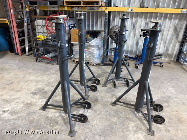 image for item EU5903 (4) Maschinenbau Haldenwang jack stands