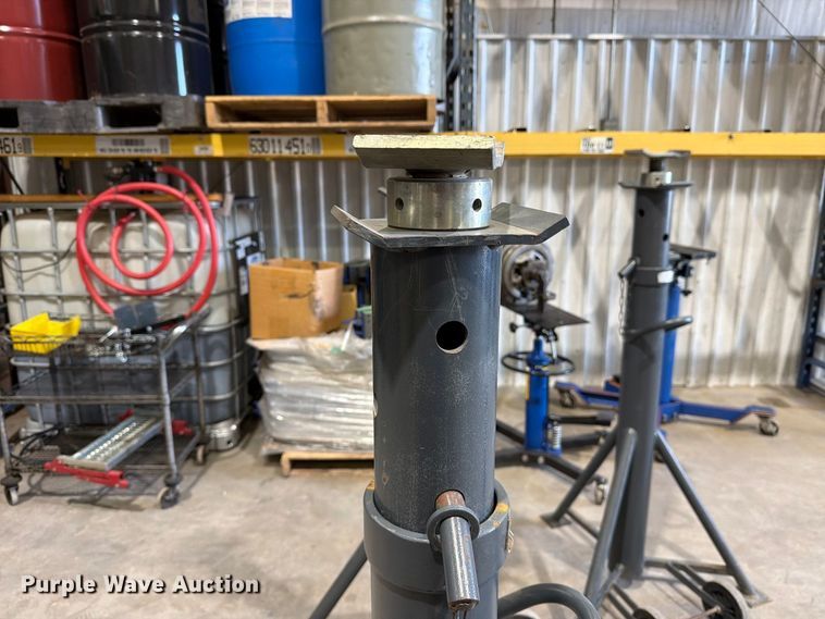 image for item EU5903 (4) Maschinenbau Haldenwang jack stands