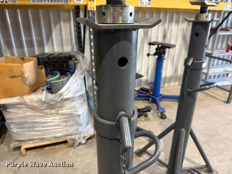 image for item EU5903 (4) Maschinenbau Haldenwang jack stands