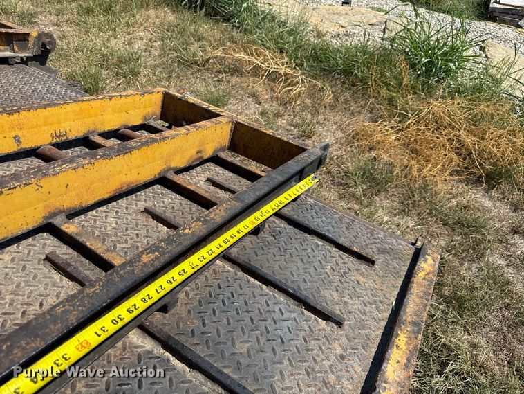 image for item EV6152 1981 Holden HGD2022 equipment trailer