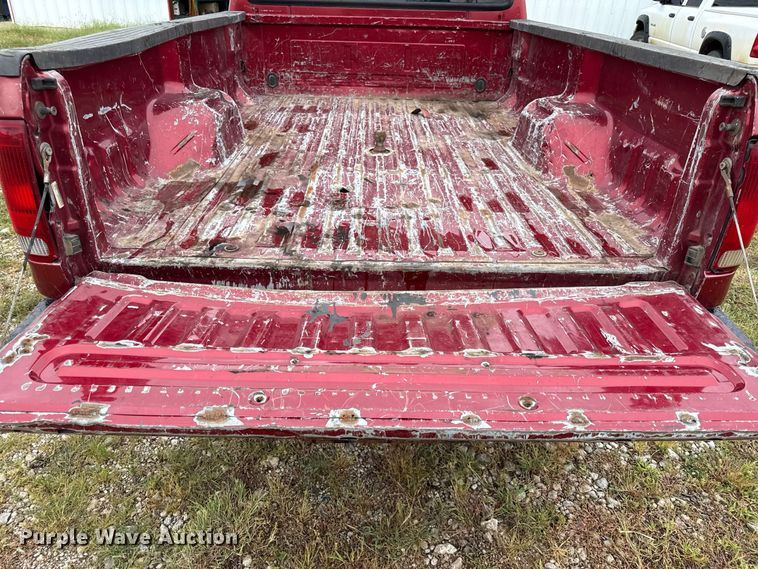 image for item EV6185 2003 Ford F250 Super Duty Ext. Cab pickup truck