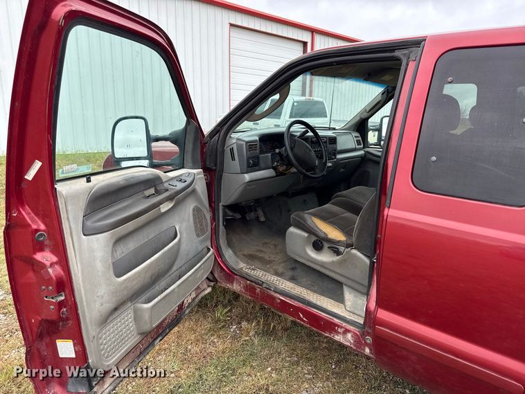 image for item EV6185 2003 Ford F250 Super Duty Ext. Cab pickup truck