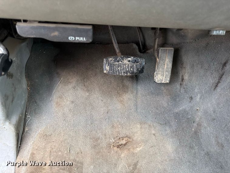 image for item EV6185 2003 Ford F250 Super Duty Ext. Cab pickup truck