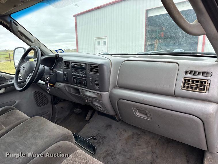 image for item EV6185 2003 Ford F250 Super Duty Ext. Cab pickup truck