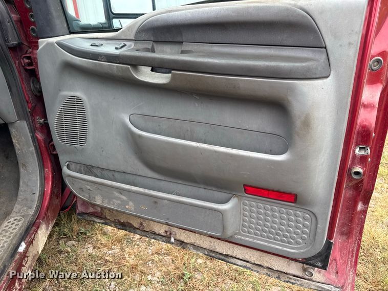 image for item EV6185 2003 Ford F250 Super Duty Ext. Cab pickup truck