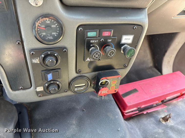 image for item EV6193 2010 Ford F650 Super Duty shuttle bus