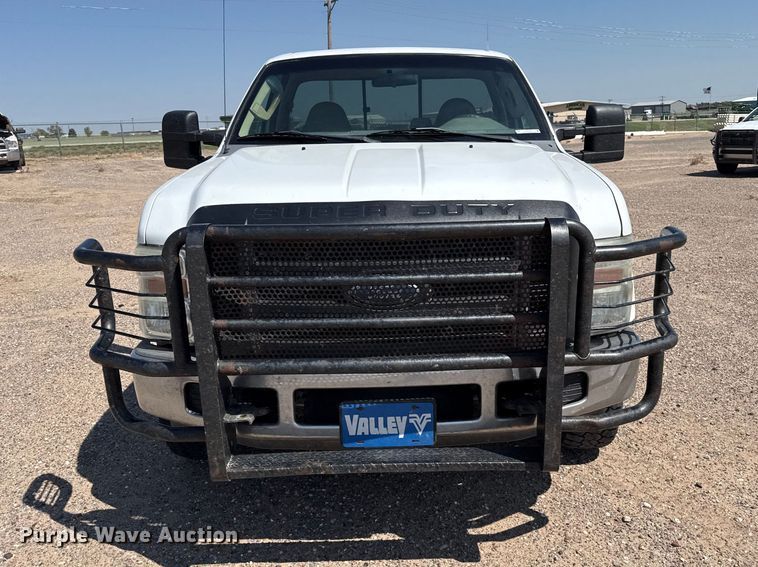 image for item EW4325 2008 Ford F250 Super Duty pickup truck