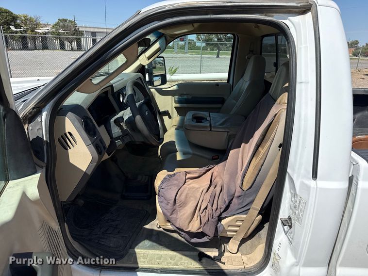 image for item EW4325 2008 Ford F250 Super Duty pickup truck