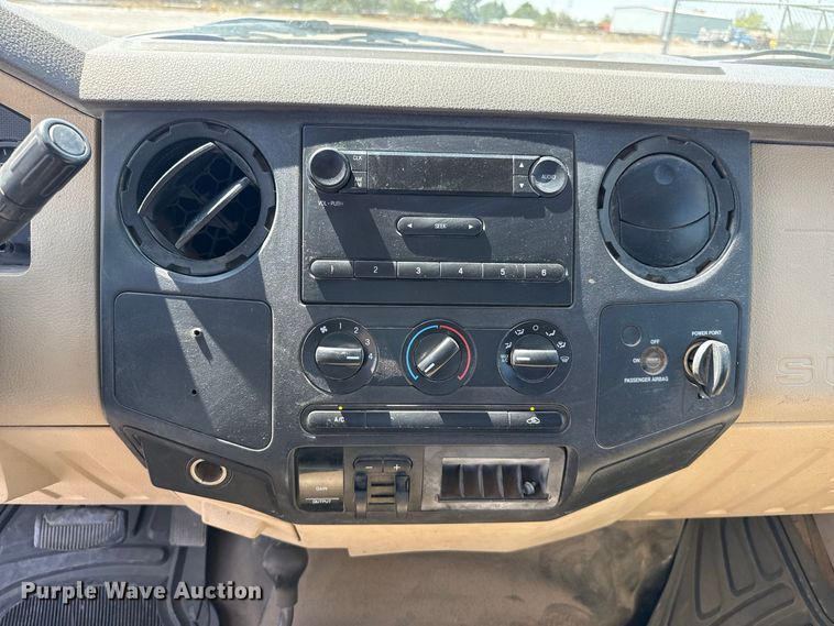 image for item EW4325 2008 Ford F250 Super Duty pickup truck