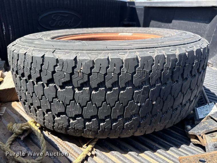 image for item EW4325 2008 Ford F250 Super Duty pickup truck