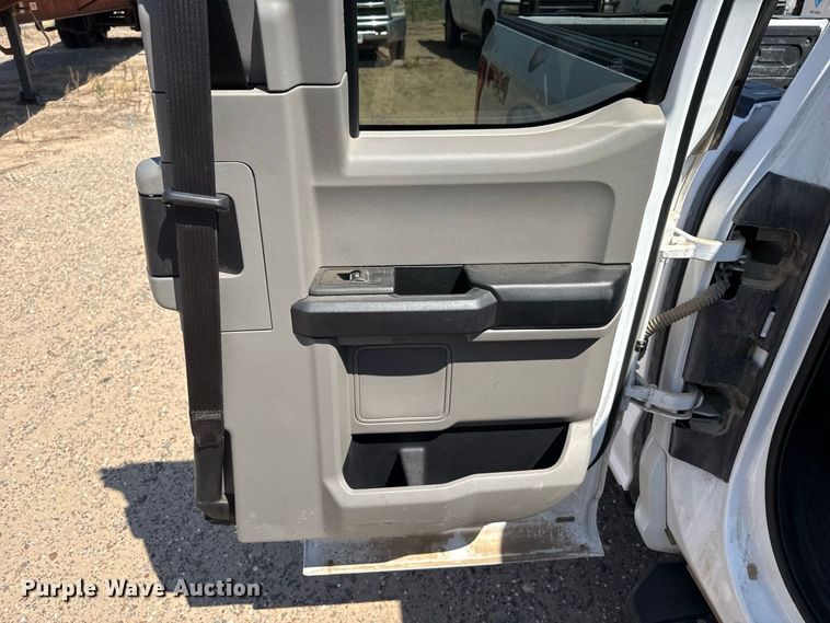 image for item EW4327 2017 Ford F150 Ext. Cab pickup truck