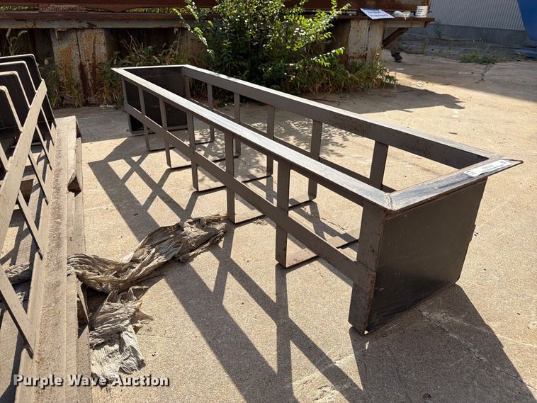 image for item EW5023 (3) Dunnage racks