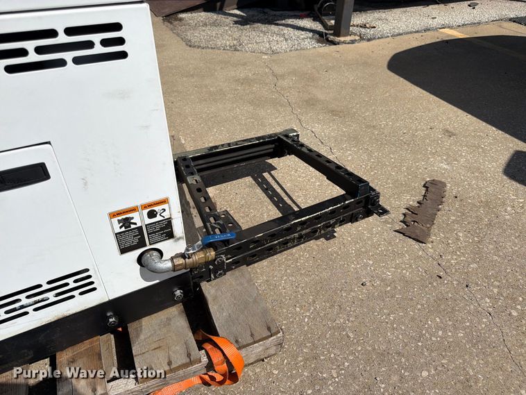 image for item EW5033 (2) Vanair Viper G80 air compressors